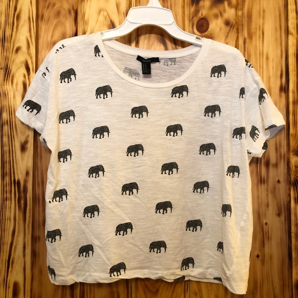 Womens Elephant Print Forever21 Graphic Tee Size M